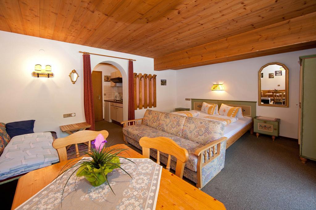 Landhaus Maridl Hart im Zillertal Pokoj fotografie
